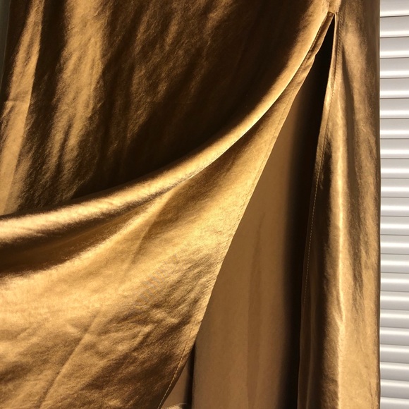 Satin Skirt with slit - Picture 3 of 3